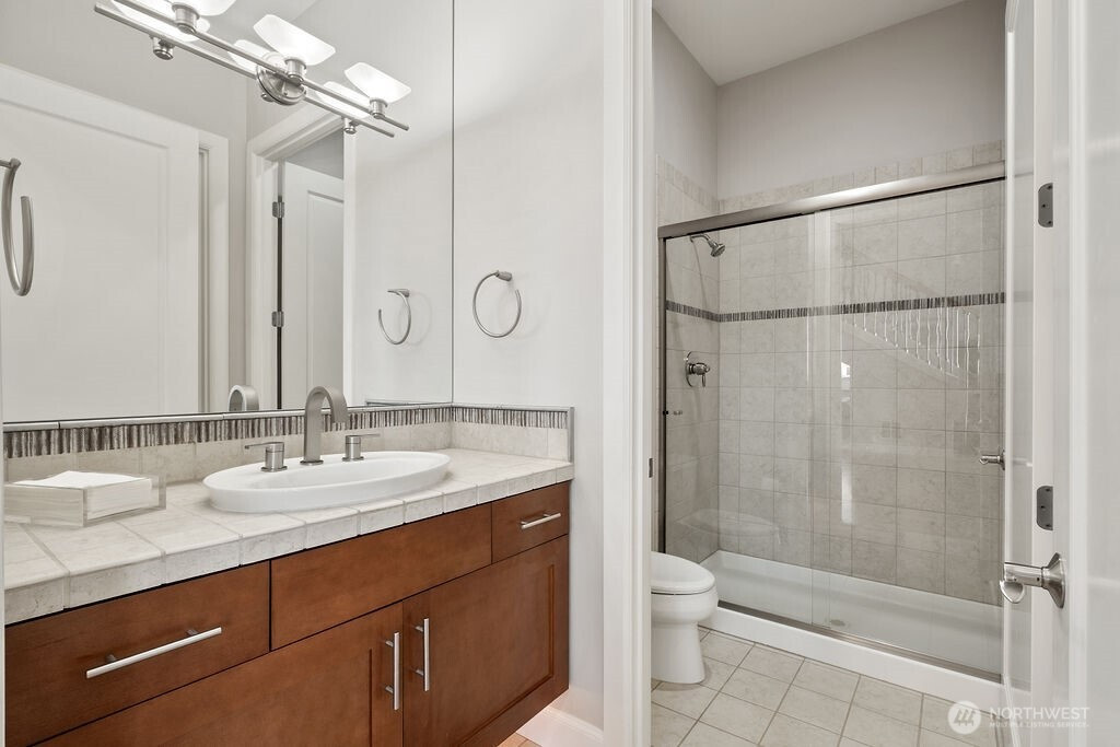 7404 117th Place SE, Newcastle, WA 98056