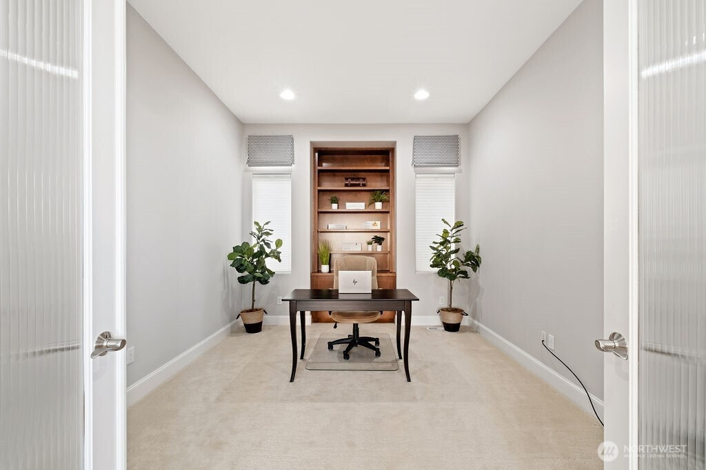 7404 117th Place SE, Newcastle, WA 98056