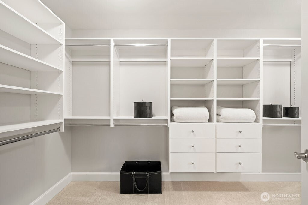 7404 117th Place SE, Newcastle, WA 98056