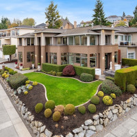 7404 117th Place SE, Newcastle, WA 98056