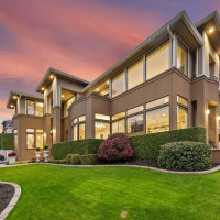 7404 117th Place SE, Newcastle, WA 98056