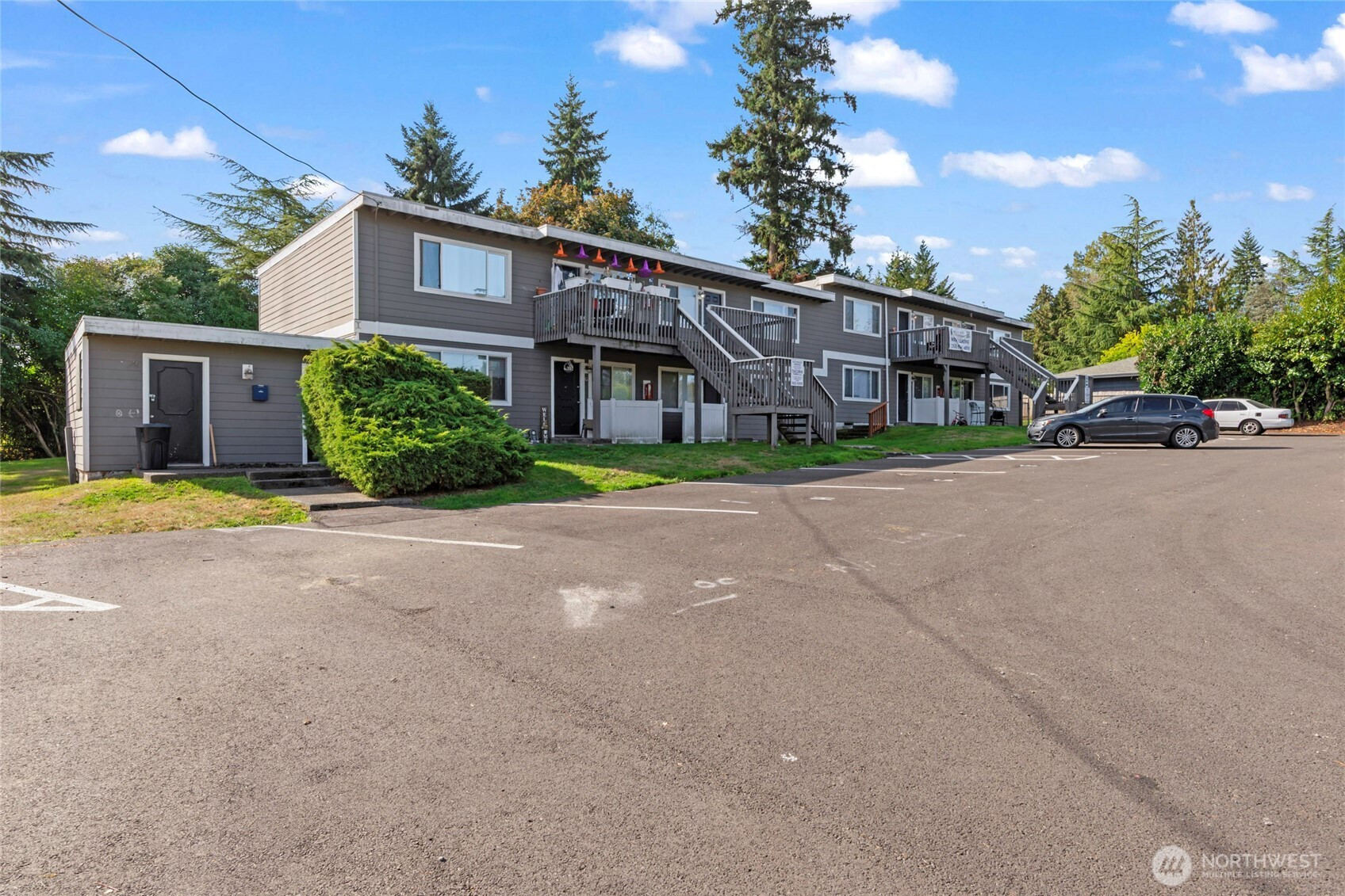 6608 106th Street, Puyallup, WA 98373