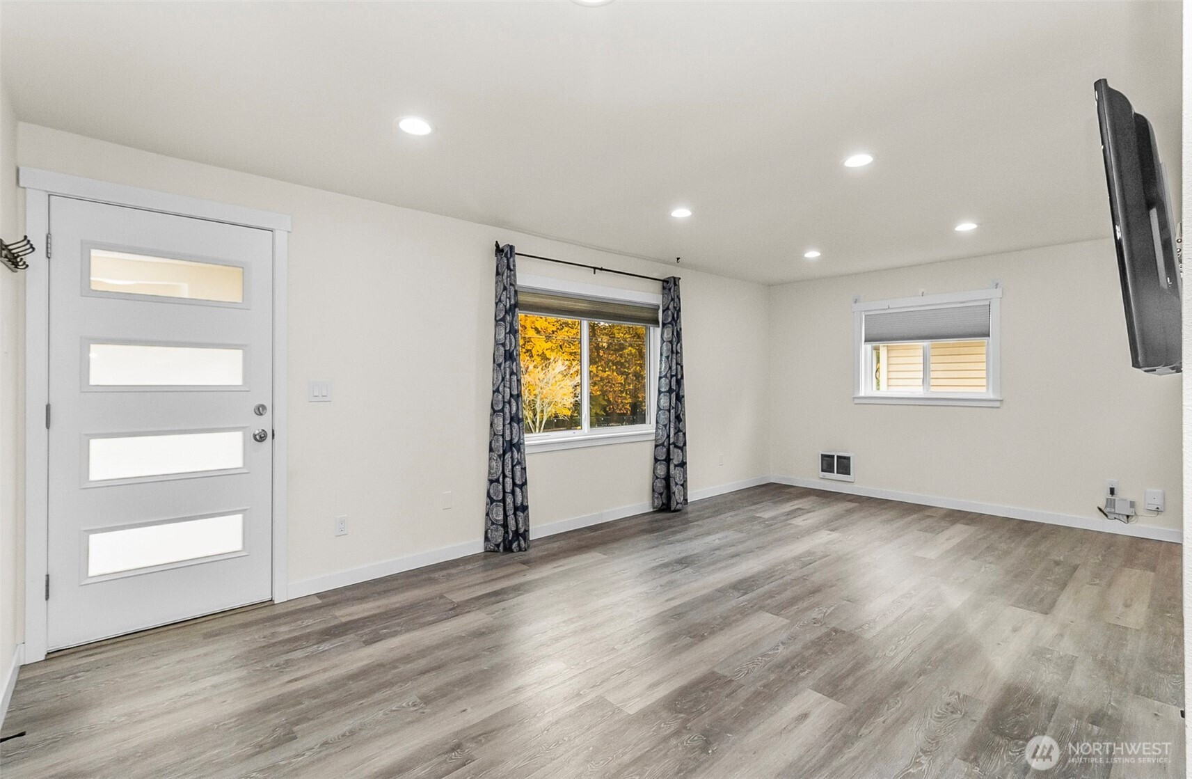 4512 S 3rd Avenue, Everett, WA 98203