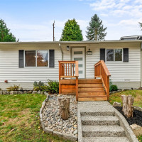 4512 S 3rd Avenue, Everett, WA 98203
