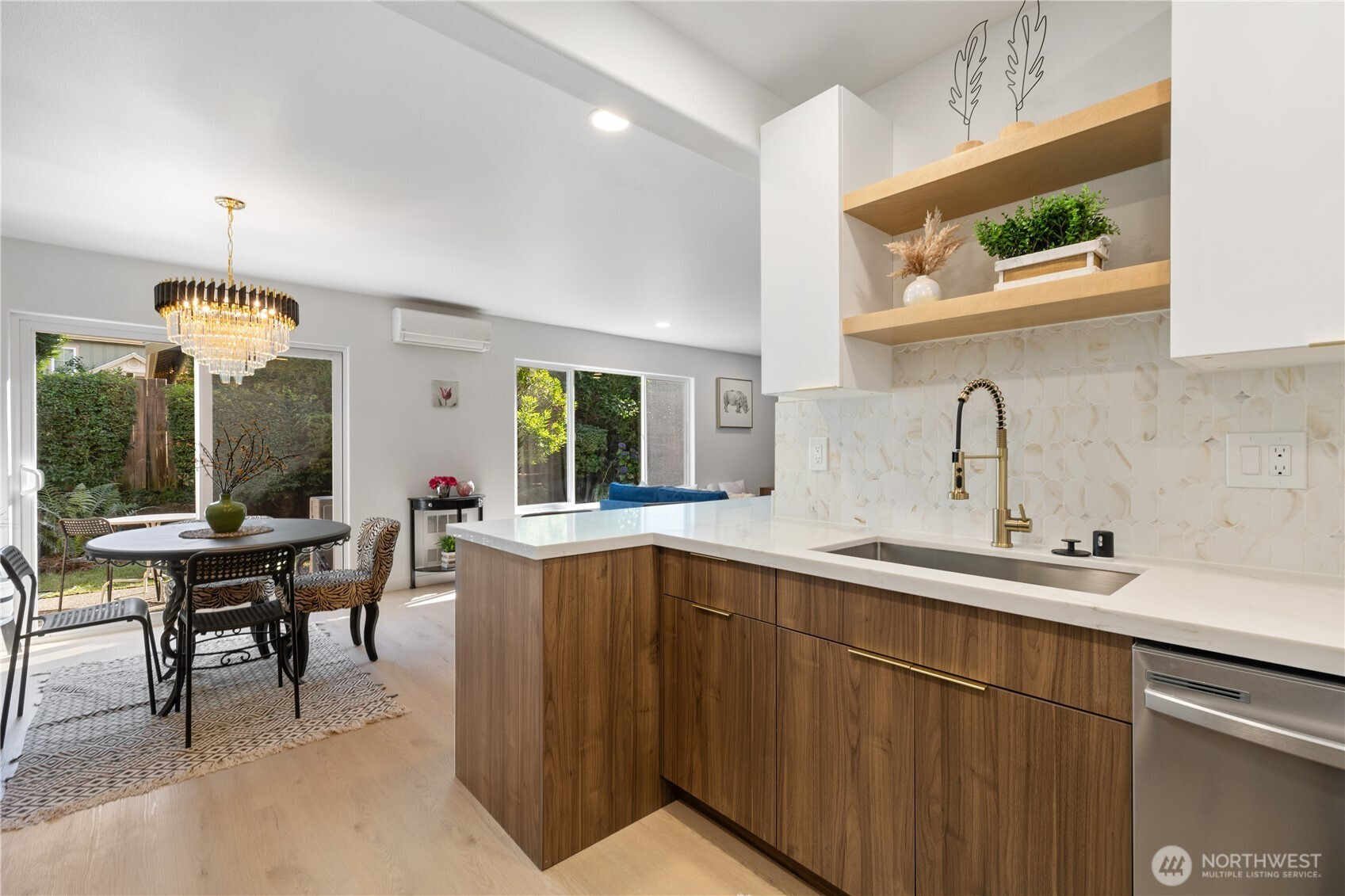 19718 76th Avenue W, Lynnwood, WA 98036