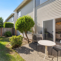 19718 76th Avenue W, Lynnwood, WA 98036