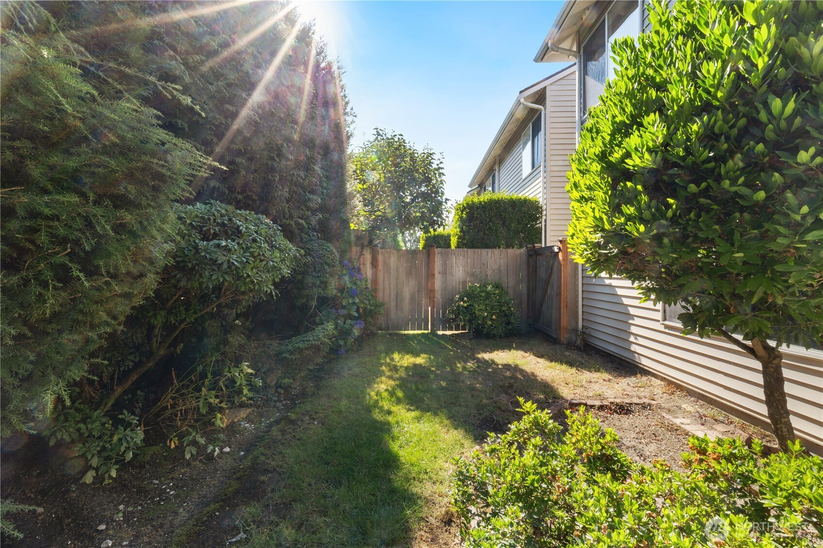 19718 76th Avenue W, Lynnwood, WA 98036