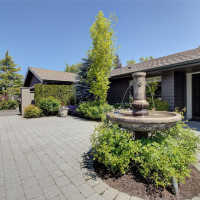 914 88th Avenue NE, Medina, WA 98039