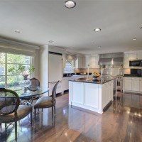 914 88th Avenue NE, Medina, WA 98039