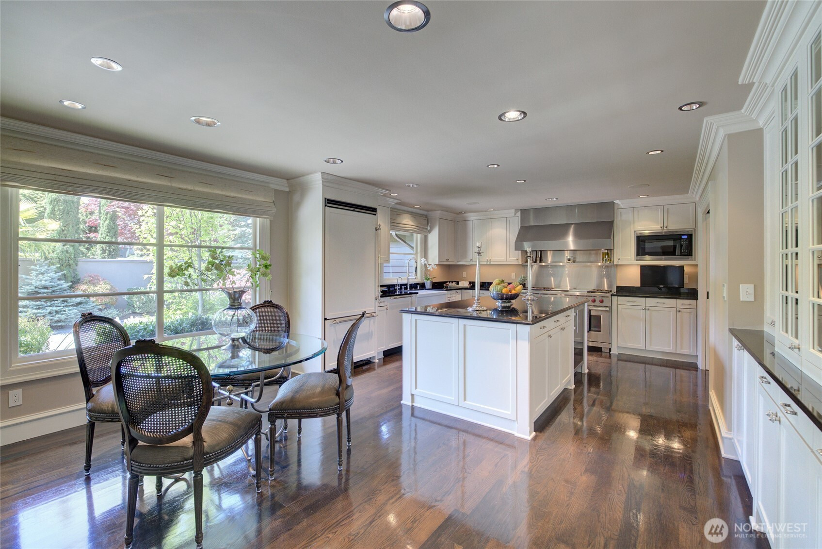 914 88th Avenue NE, Medina, WA 98039