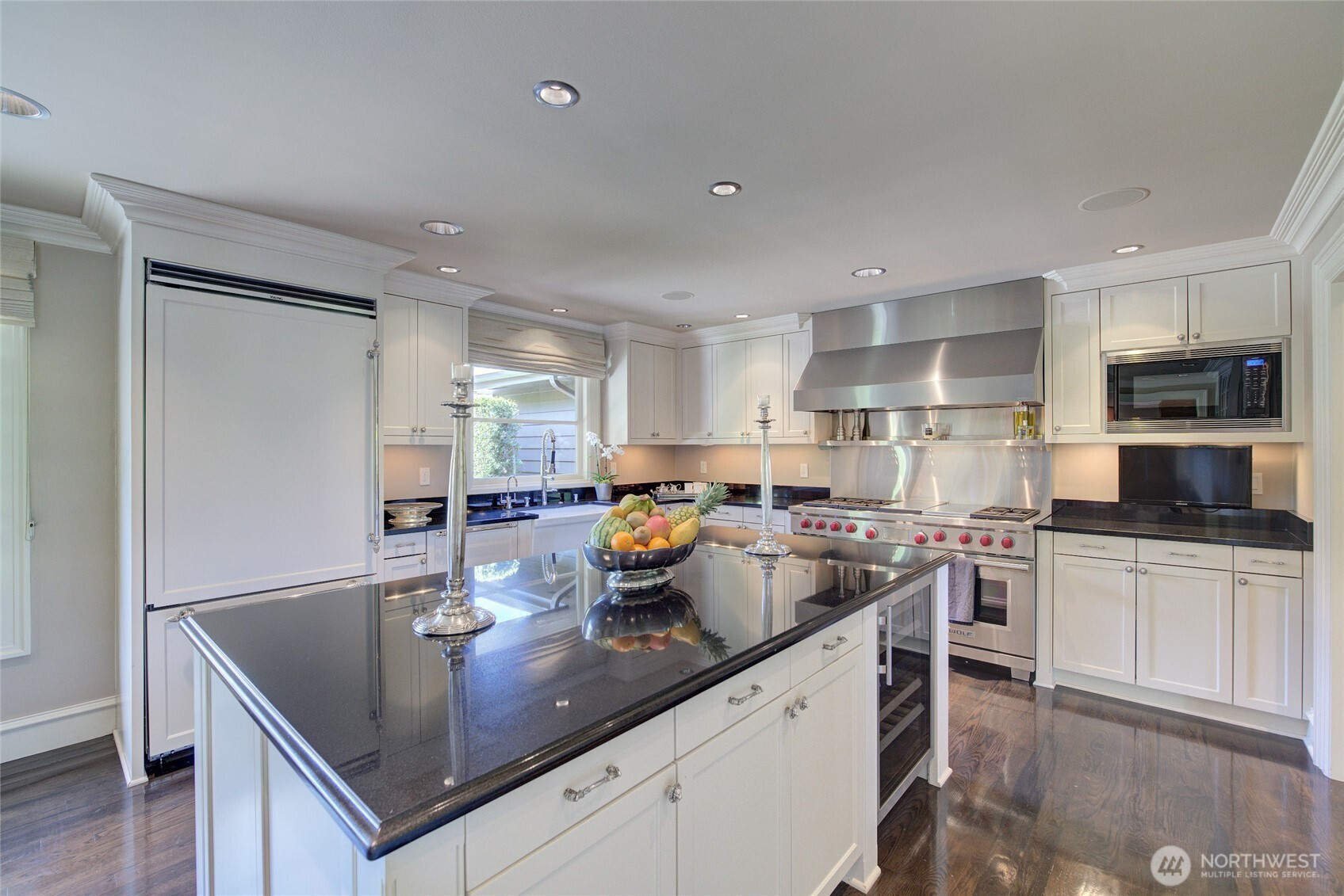 914 88th Avenue NE, Medina, WA 98039