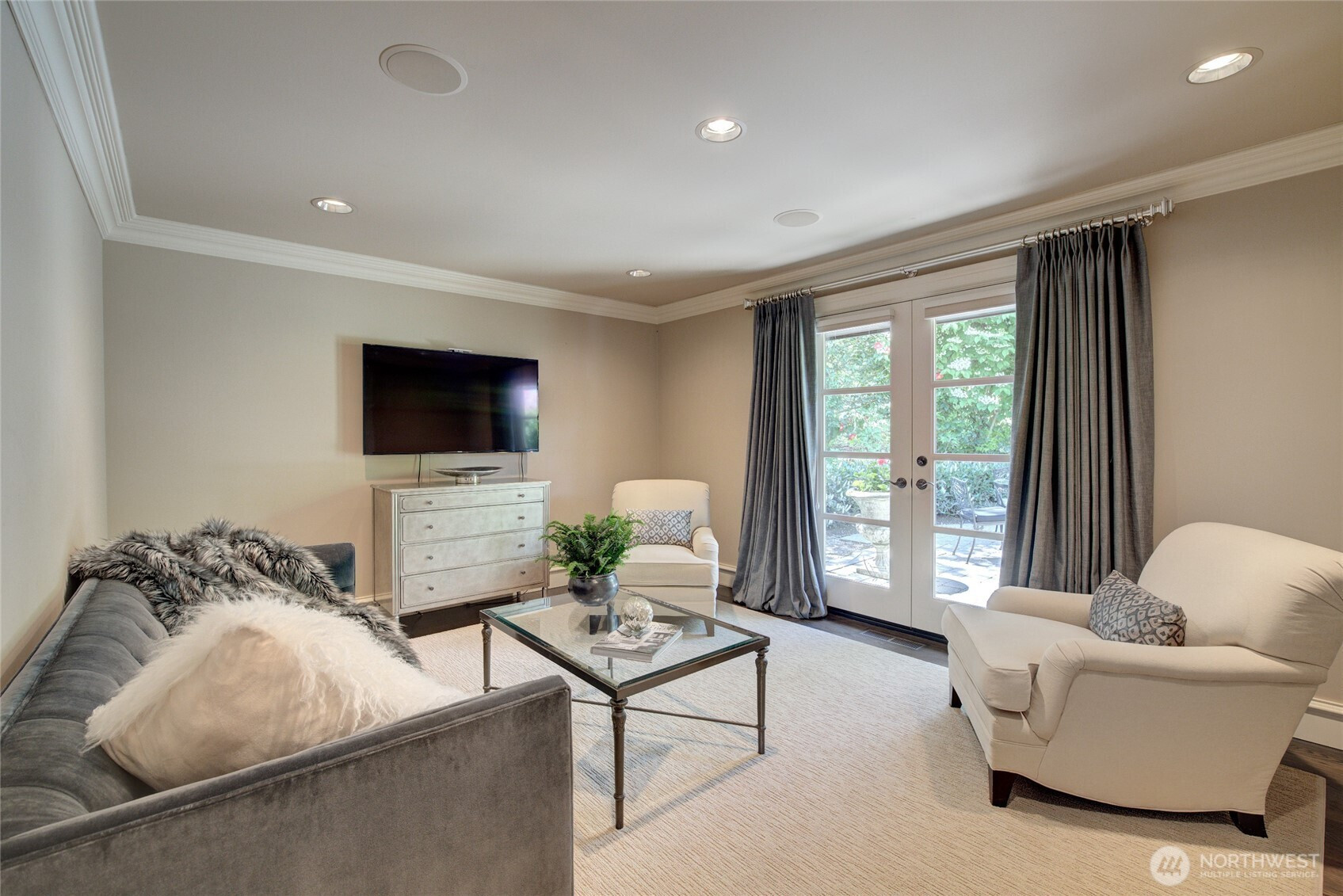 914 88th Avenue NE, Medina, WA 98039