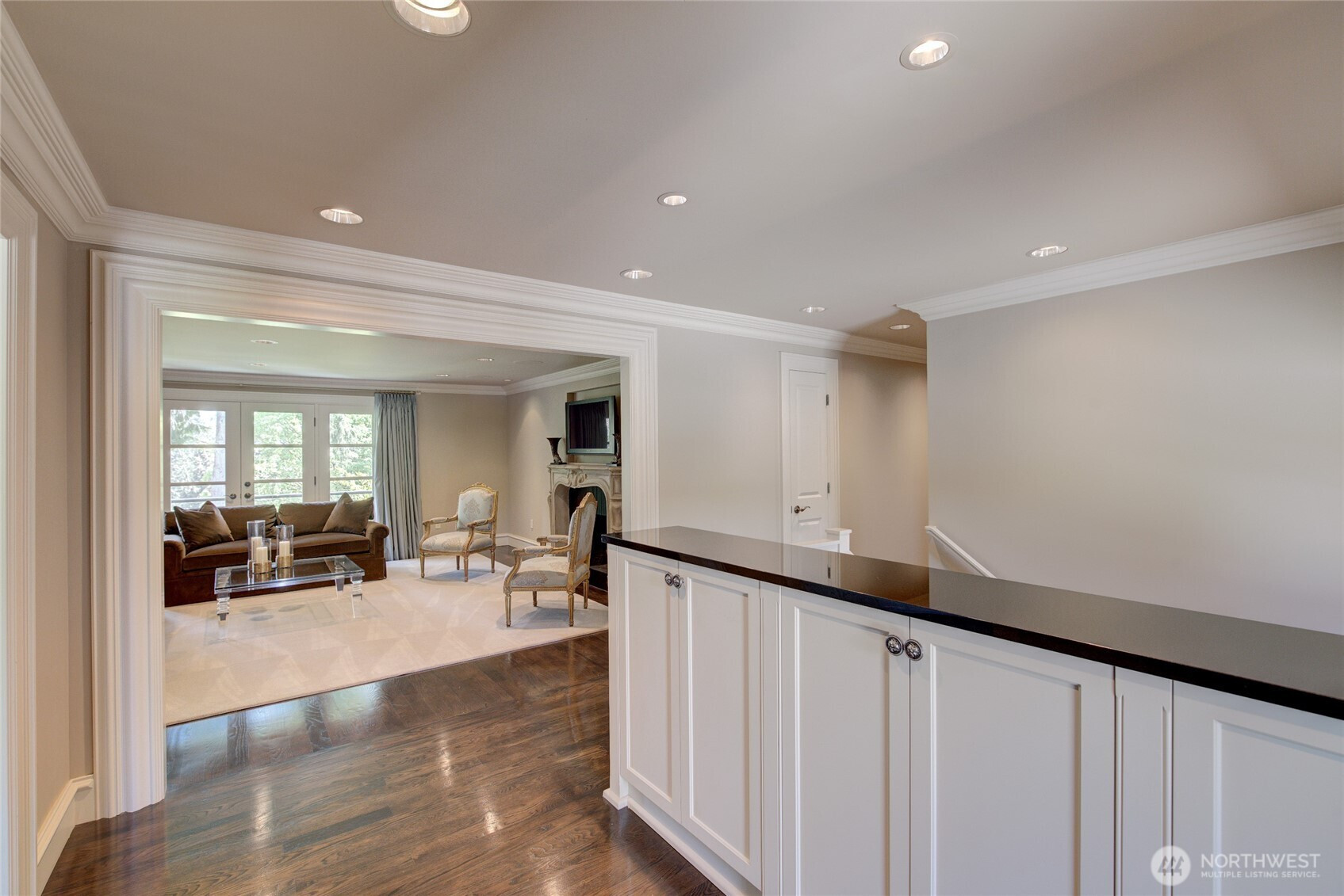 914 88th Avenue NE, Medina, WA 98039