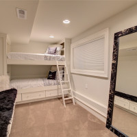 914 88th Avenue NE, Medina, WA 98039