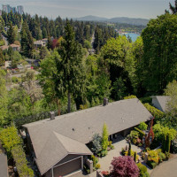 914 88th Avenue NE, Medina, WA 98039