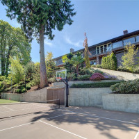 914 88th Avenue NE, Medina, WA 98039