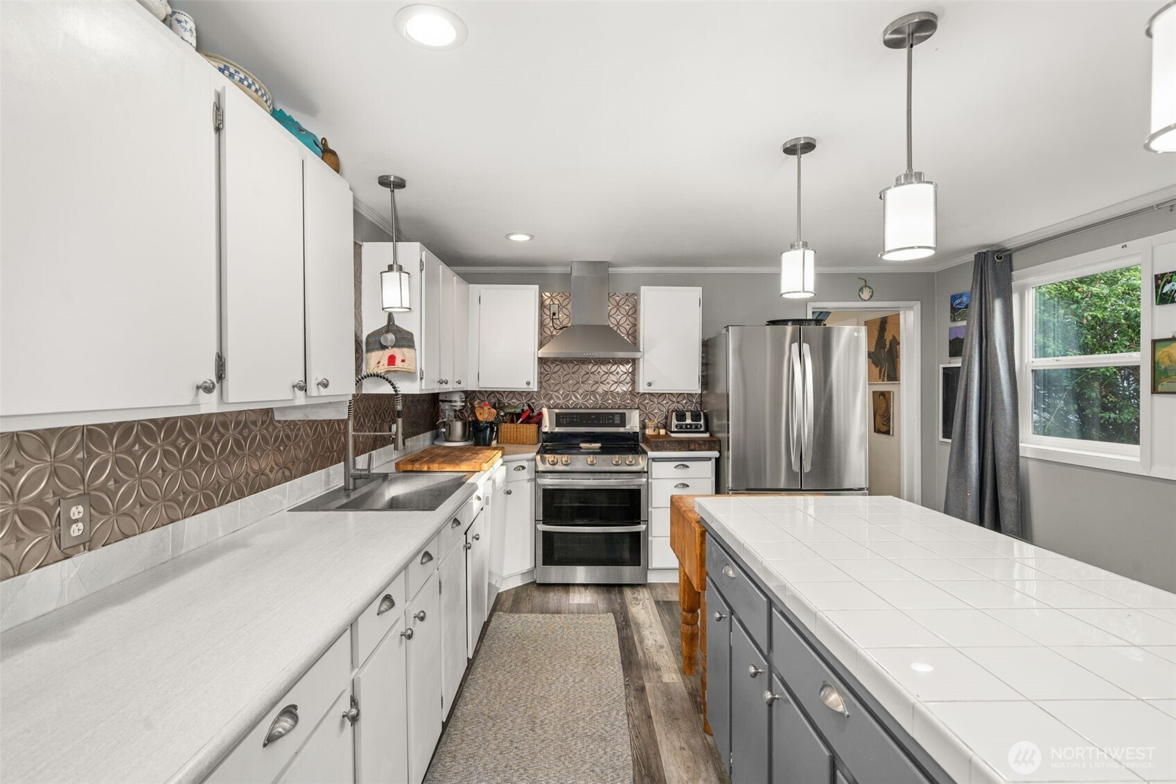 716 First Street W, South Bend, WA 98586