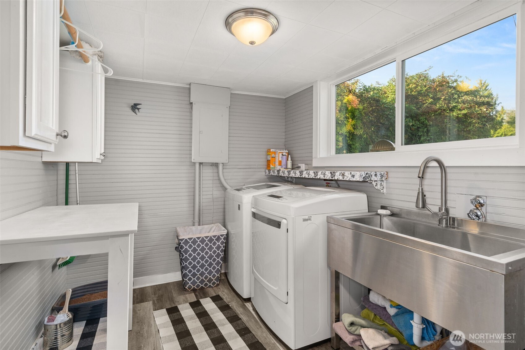 716 First Street W, South Bend, WA 98586