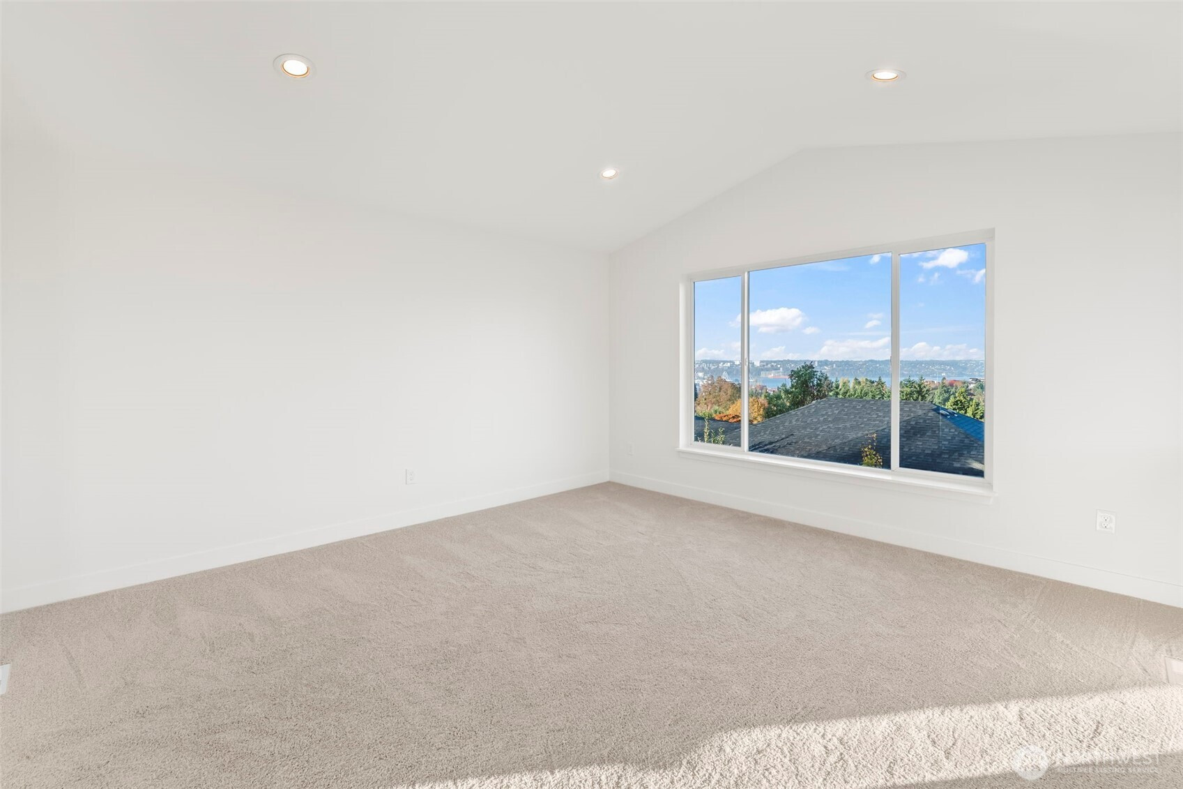 3102 44th Avenue NE, Tacoma, WA 98422