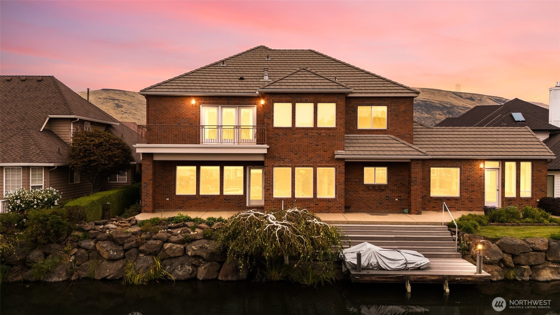 2004 Evergreen Court, Yakima, WA 98902