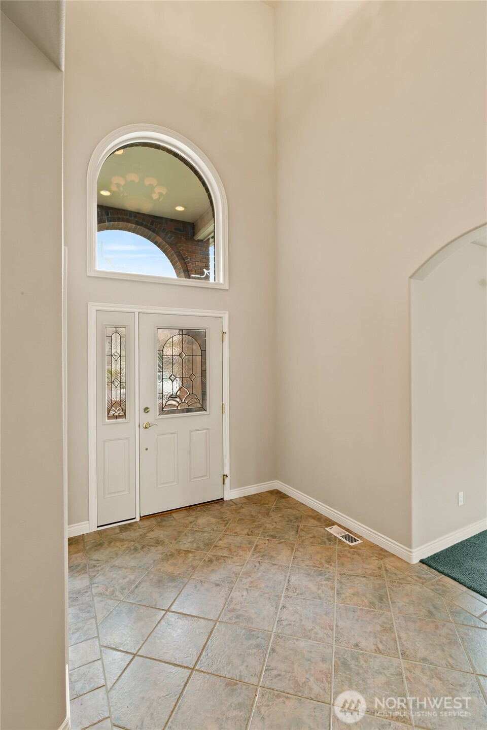 2004 Evergreen Court, Yakima, WA 98902