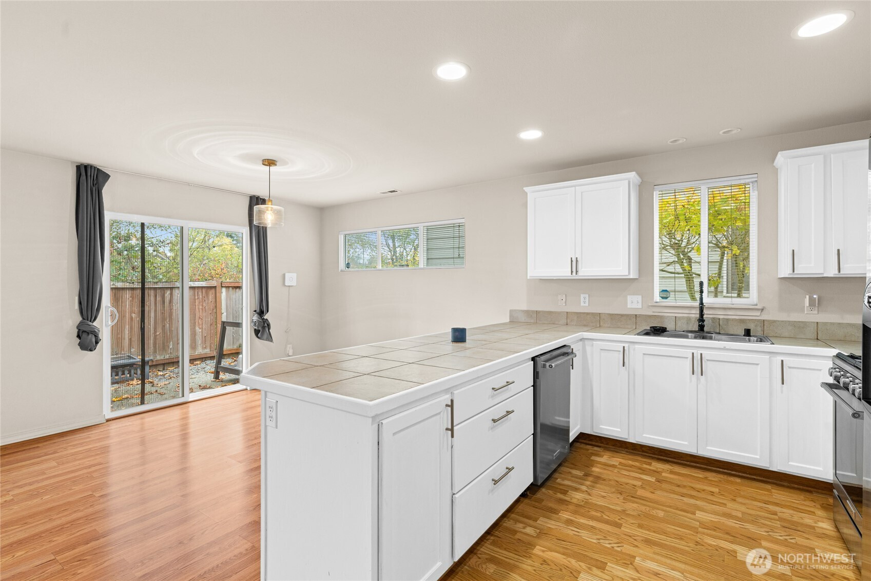 29918 49th Lane S, Auburn, WA 98001