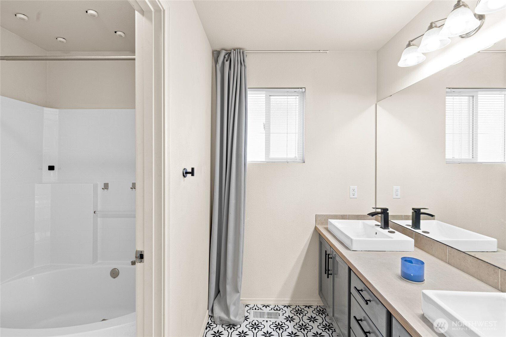 29918 49th Lane S, Auburn, WA 98001