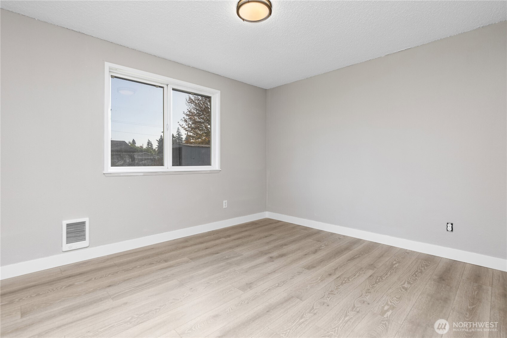 17117 5th Avenue Ct E, Spanaway, WA 98387