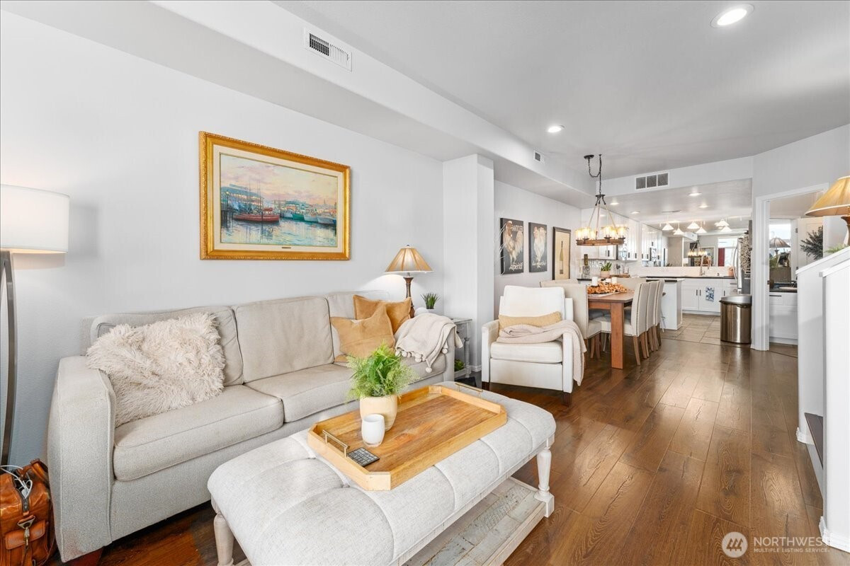 11415 S Lakeshore Road, Chelan, WA 98816