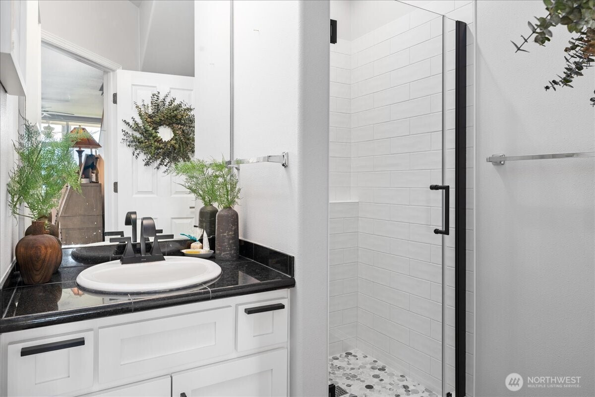 11415 S Lakeshore Road, Chelan, WA 98816