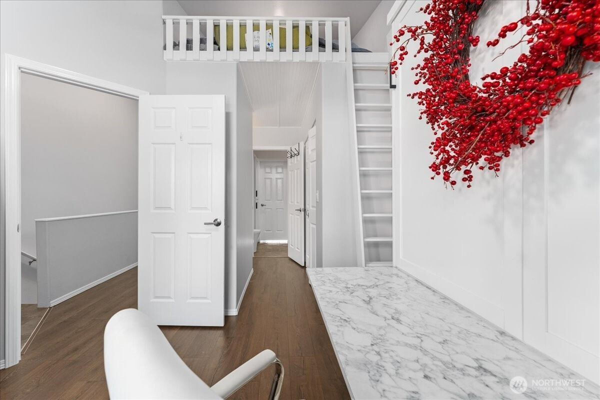 11415 S Lakeshore Road, Chelan, WA 98816