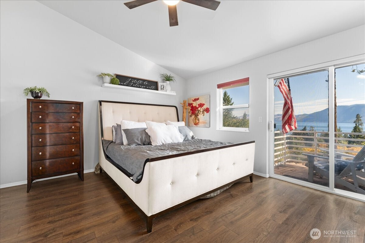 11415 S Lakeshore Road, Chelan, WA 98816