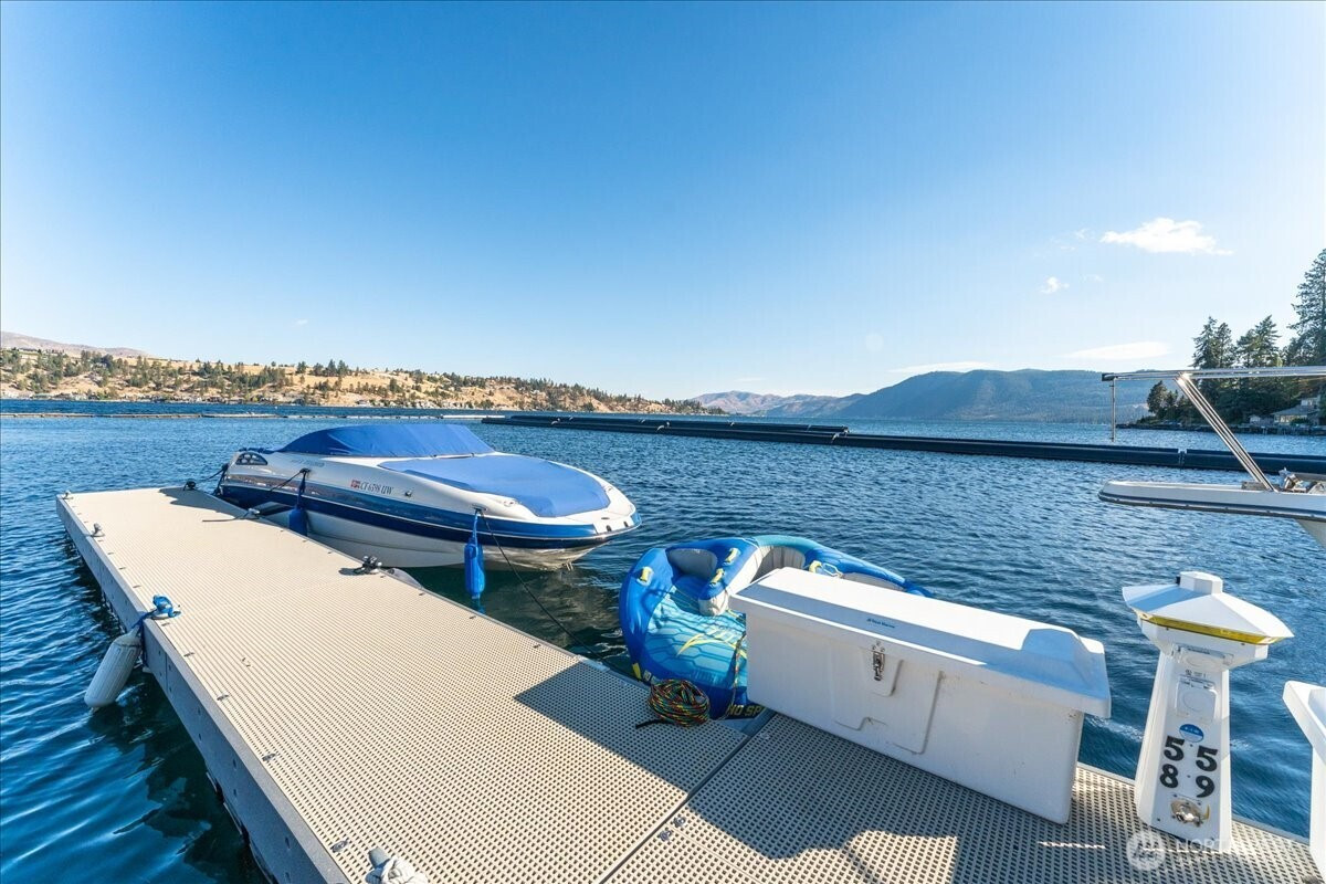 11415 S Lakeshore Road, Chelan, WA 98816
