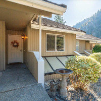 11415 S Lakeshore Road, Chelan, WA 98816