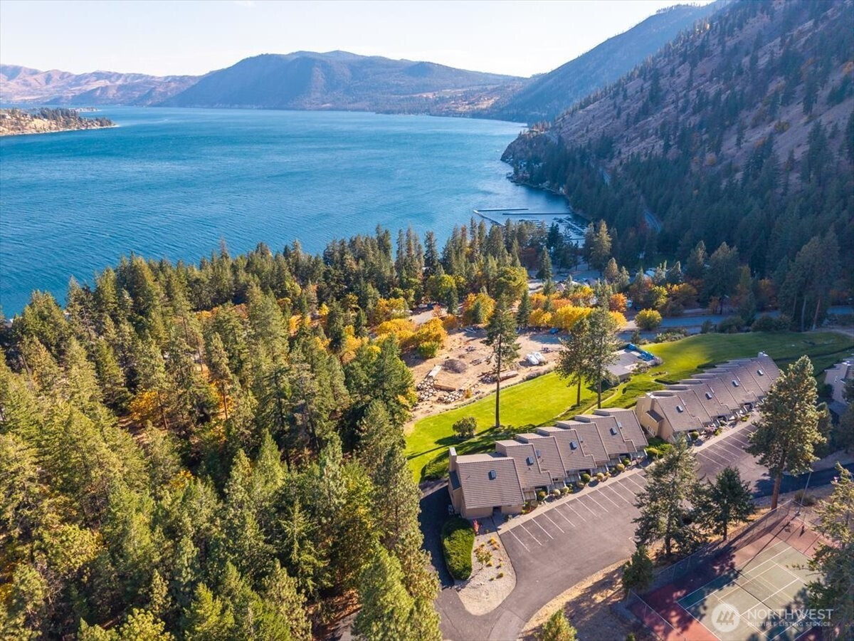 11415 S Lakeshore Road, Chelan, WA 98816