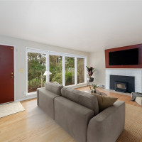 9119 17th Avenue NE, Seattle, WA 98115