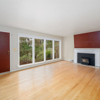 9119 17th Avenue NE, Seattle, WA 98115