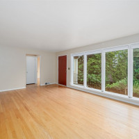 9119 17th Avenue NE, Seattle, WA 98115