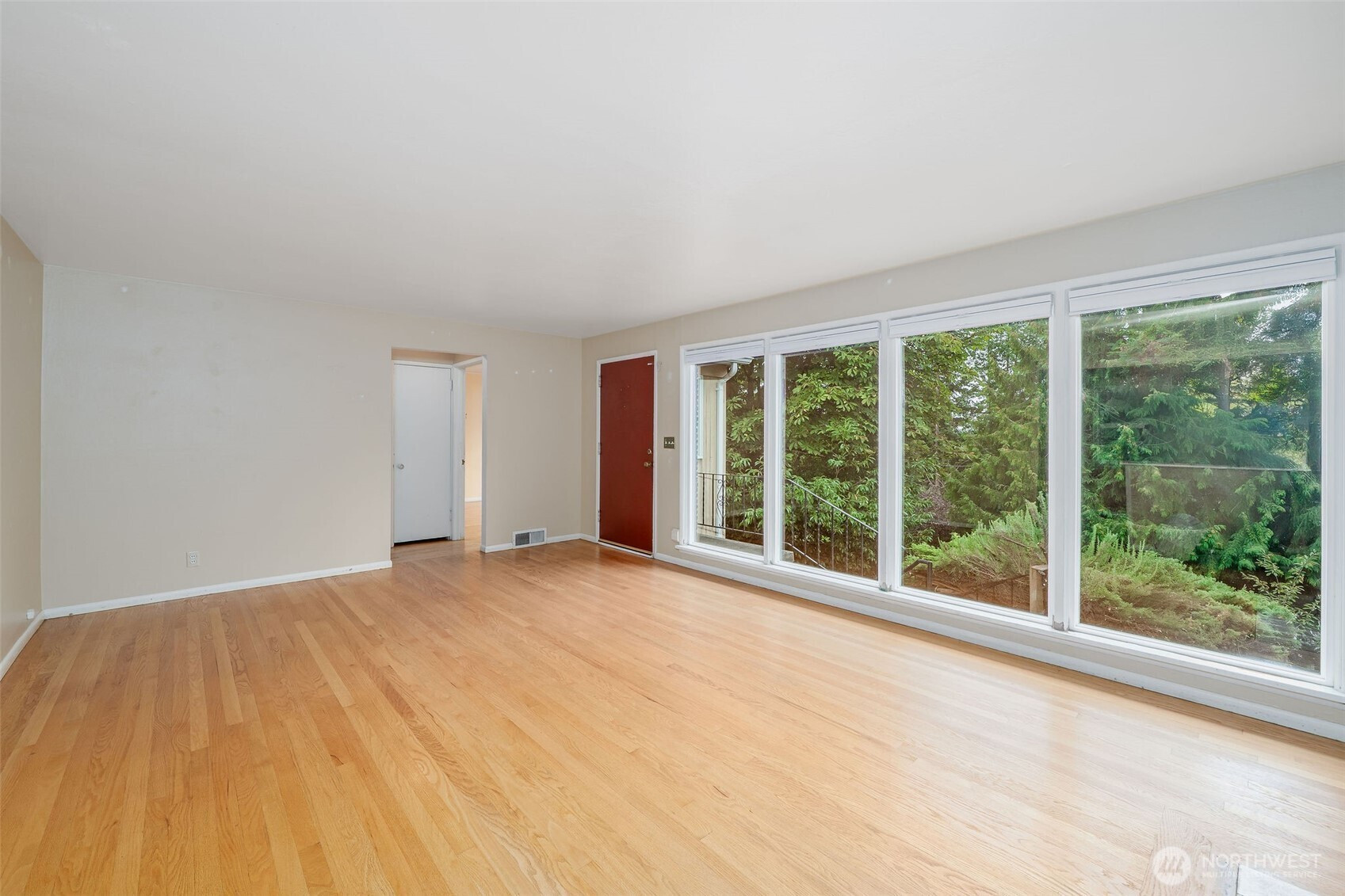 9119 17th Avenue NE, Seattle, WA 98115