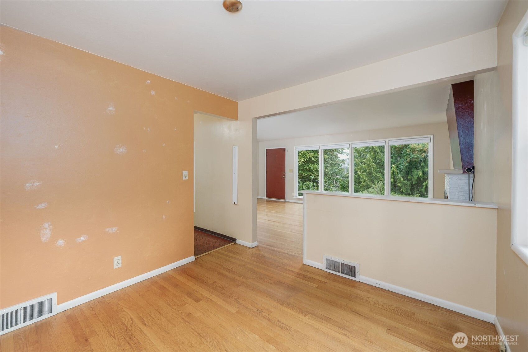 9119 17th Avenue NE, Seattle, WA 98115