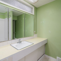 9119 17th Avenue NE, Seattle, WA 98115