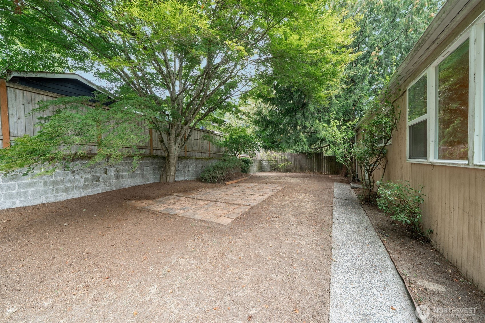 9119 17th Avenue NE, Seattle, WA 98115