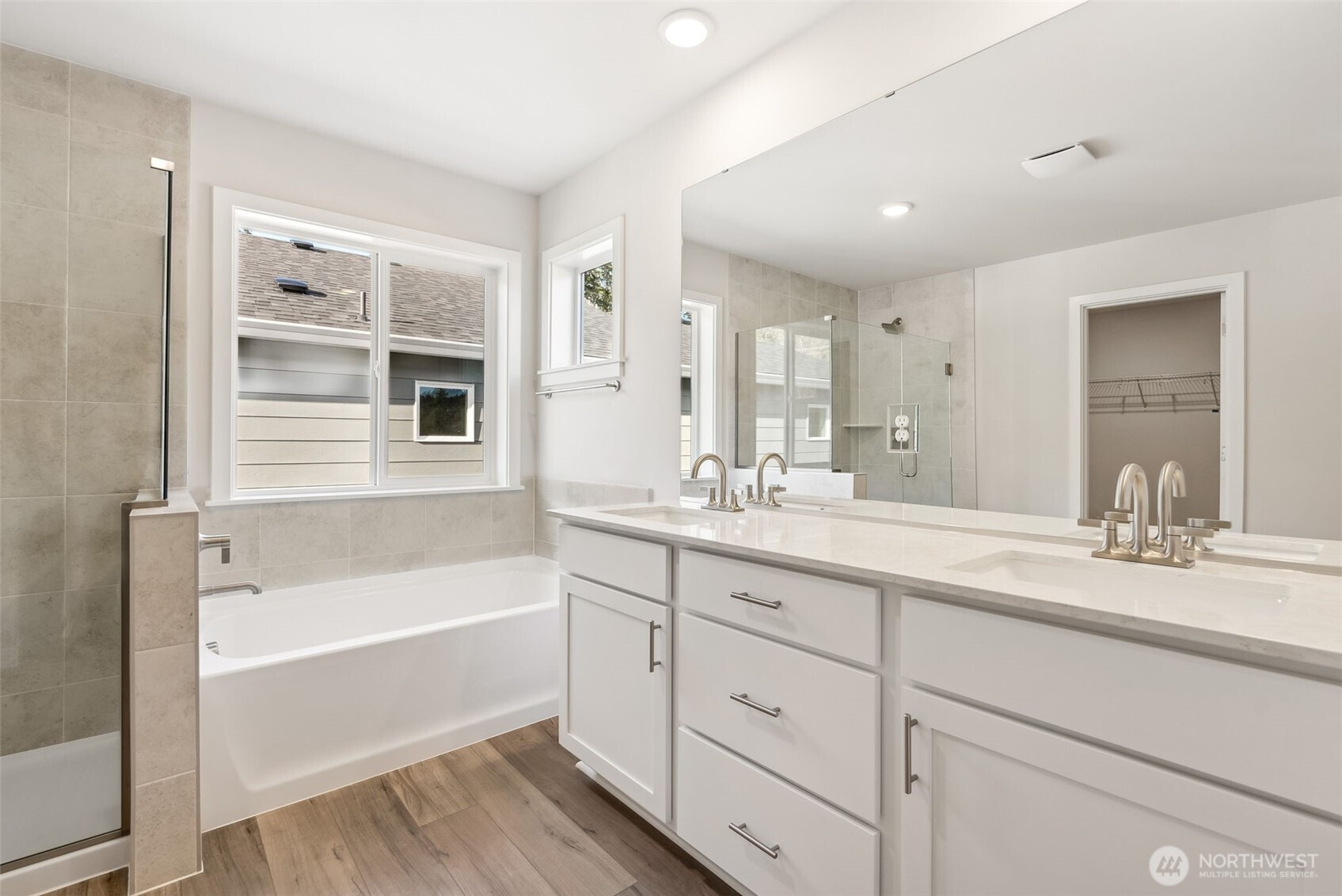 2064 NE Norseman Way, Poulsbo, WA 98370