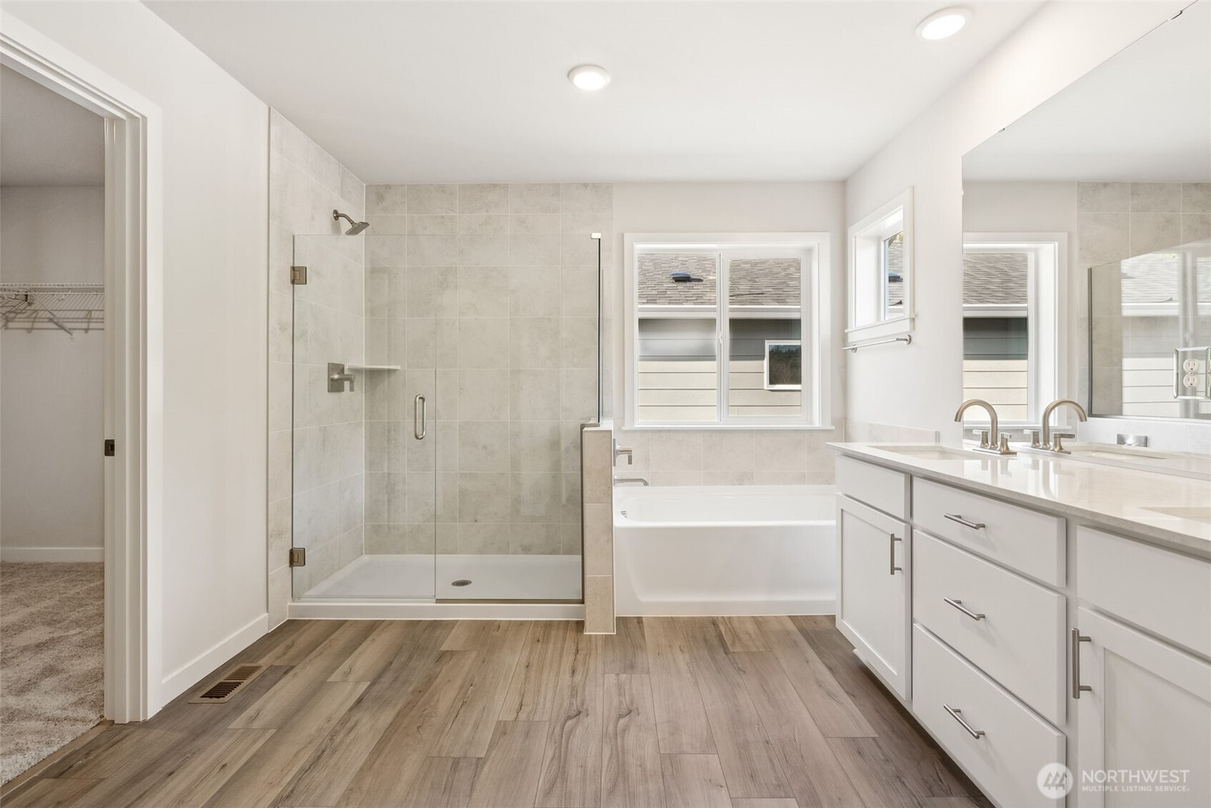 2064 NE Norseman Way, Poulsbo, WA 98370