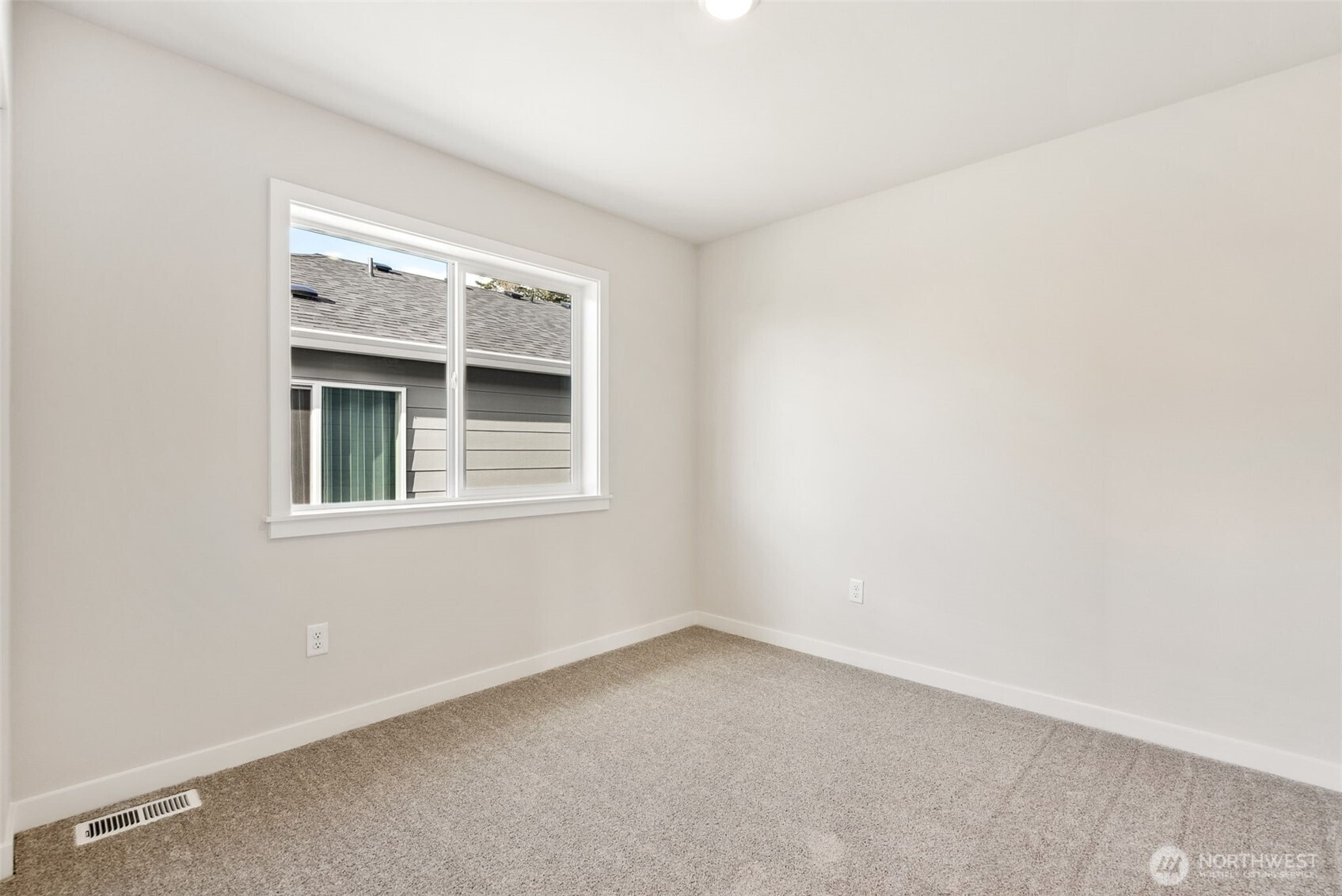 2064 NE Norseman Way, Poulsbo, WA 98370