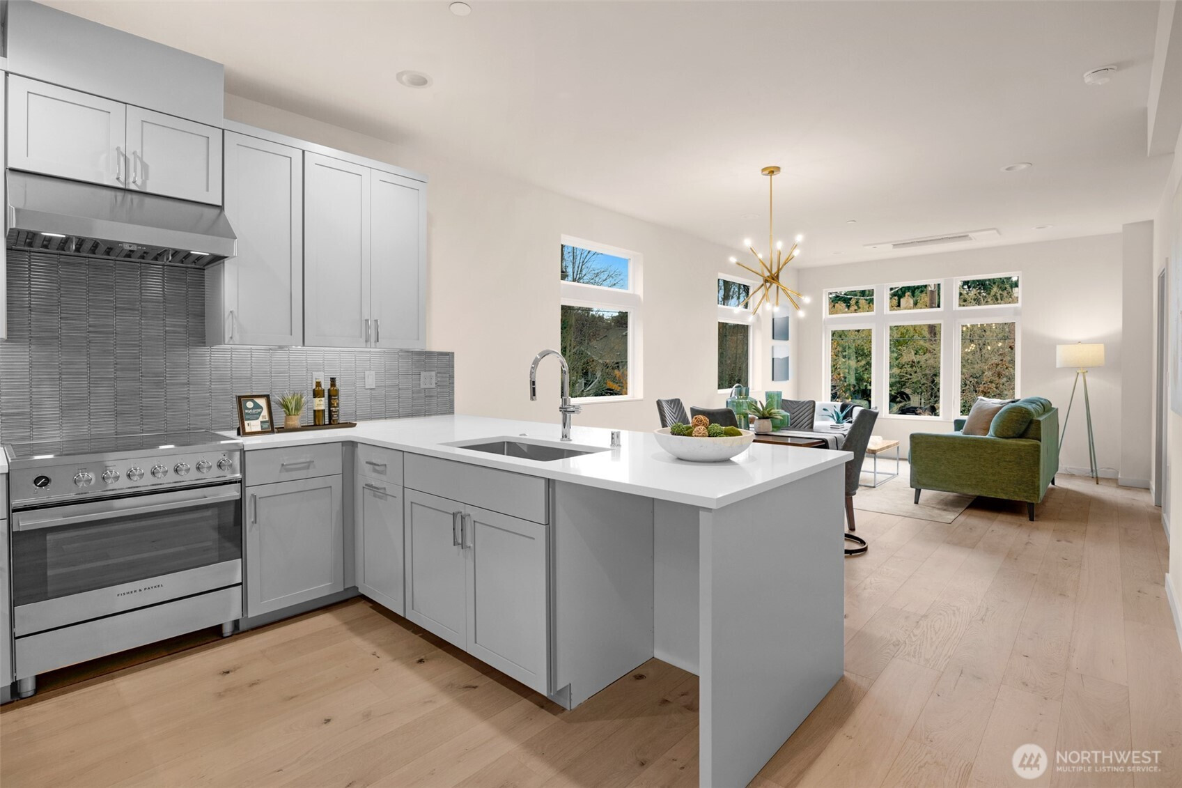 1416 N 47th Street, Seattle, WA 98103