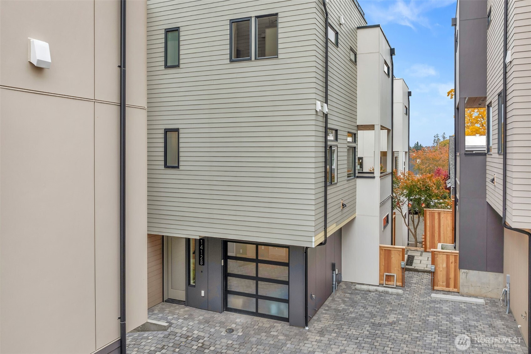 1416 N 47th Street, Seattle, WA 98103