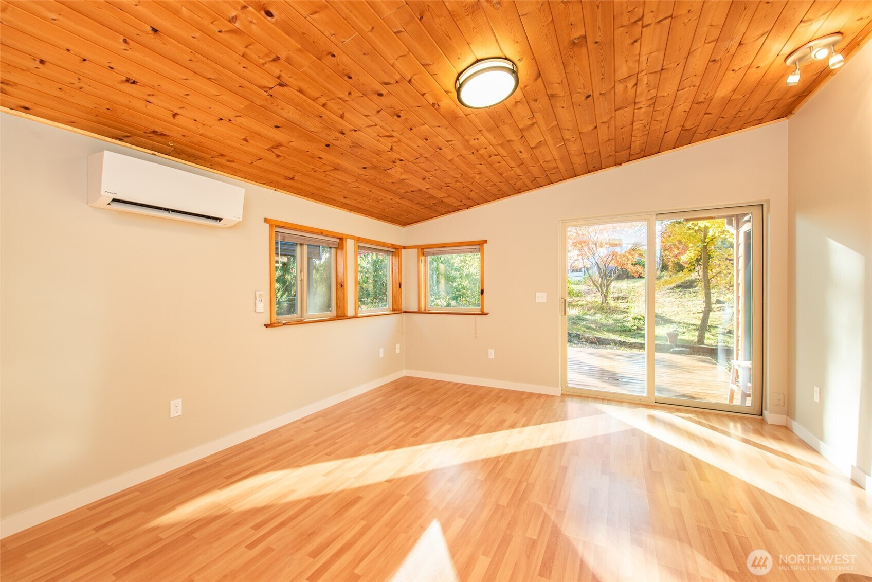 62 Pierson Lane, Sequim, WA 98382