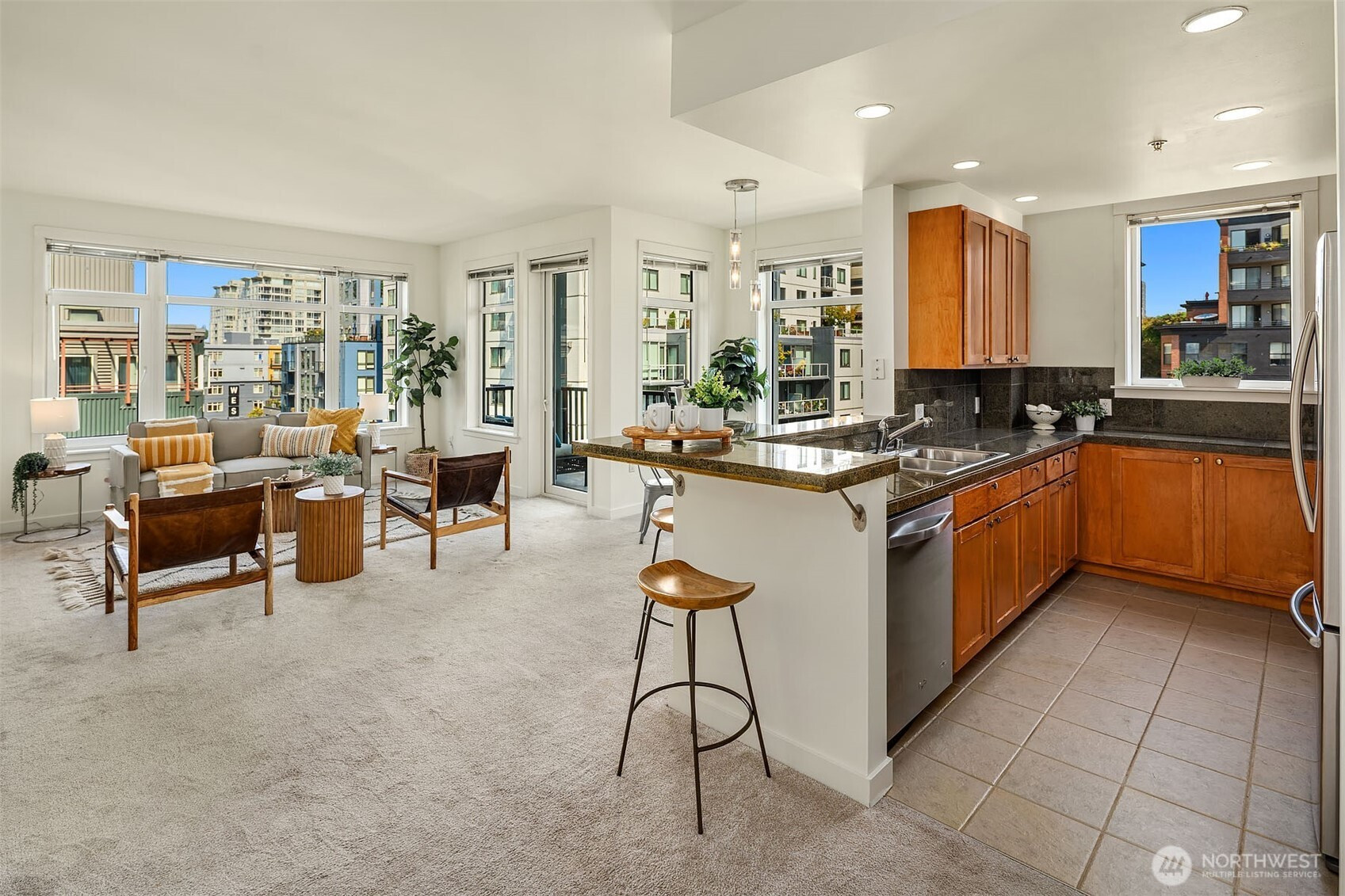 2607 Western Avenue, Seattle, WA 98121