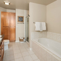 2607 Western Avenue, Seattle, WA 98121